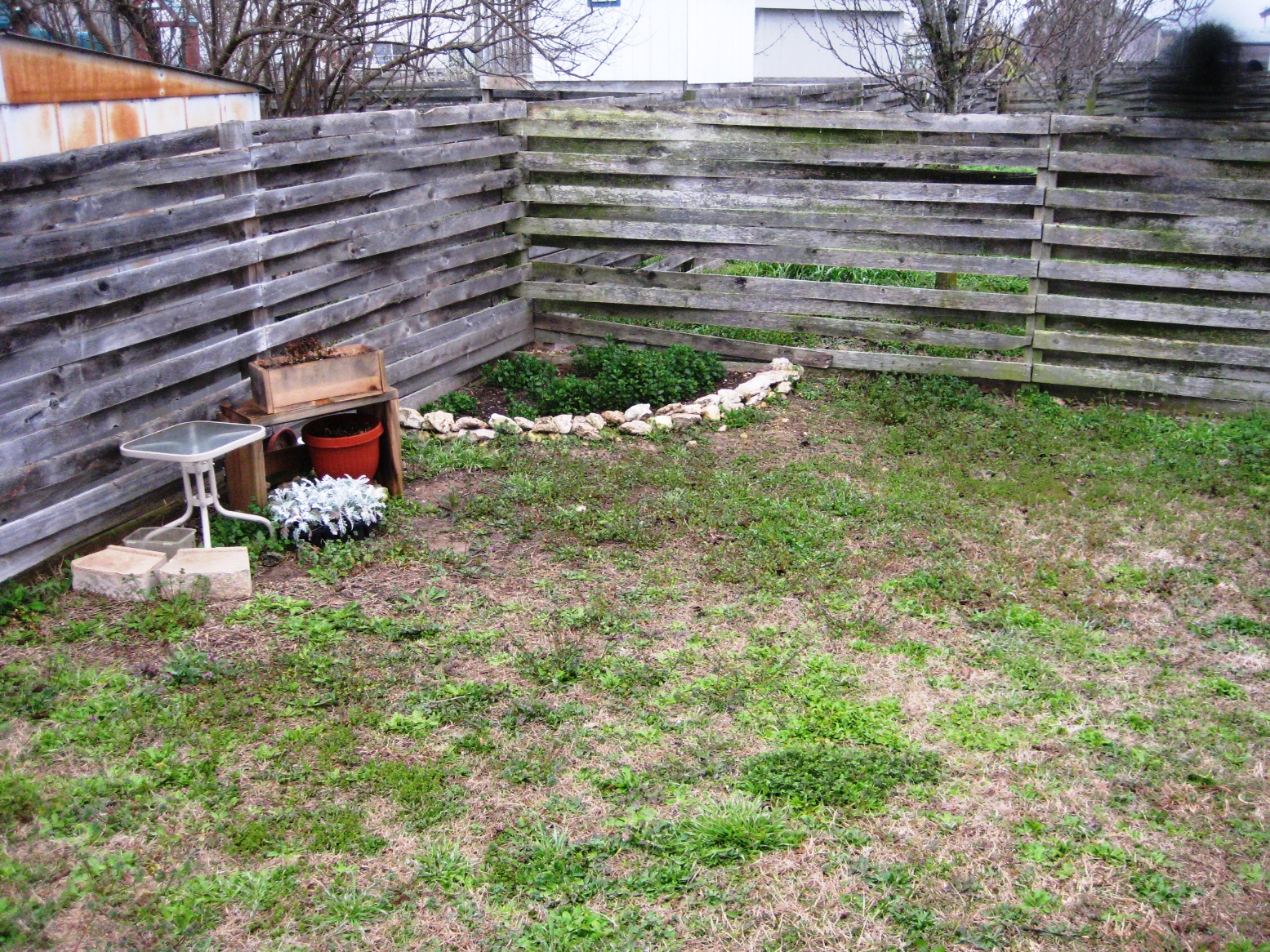 Small Backyard Ideas A Round Rock Garden